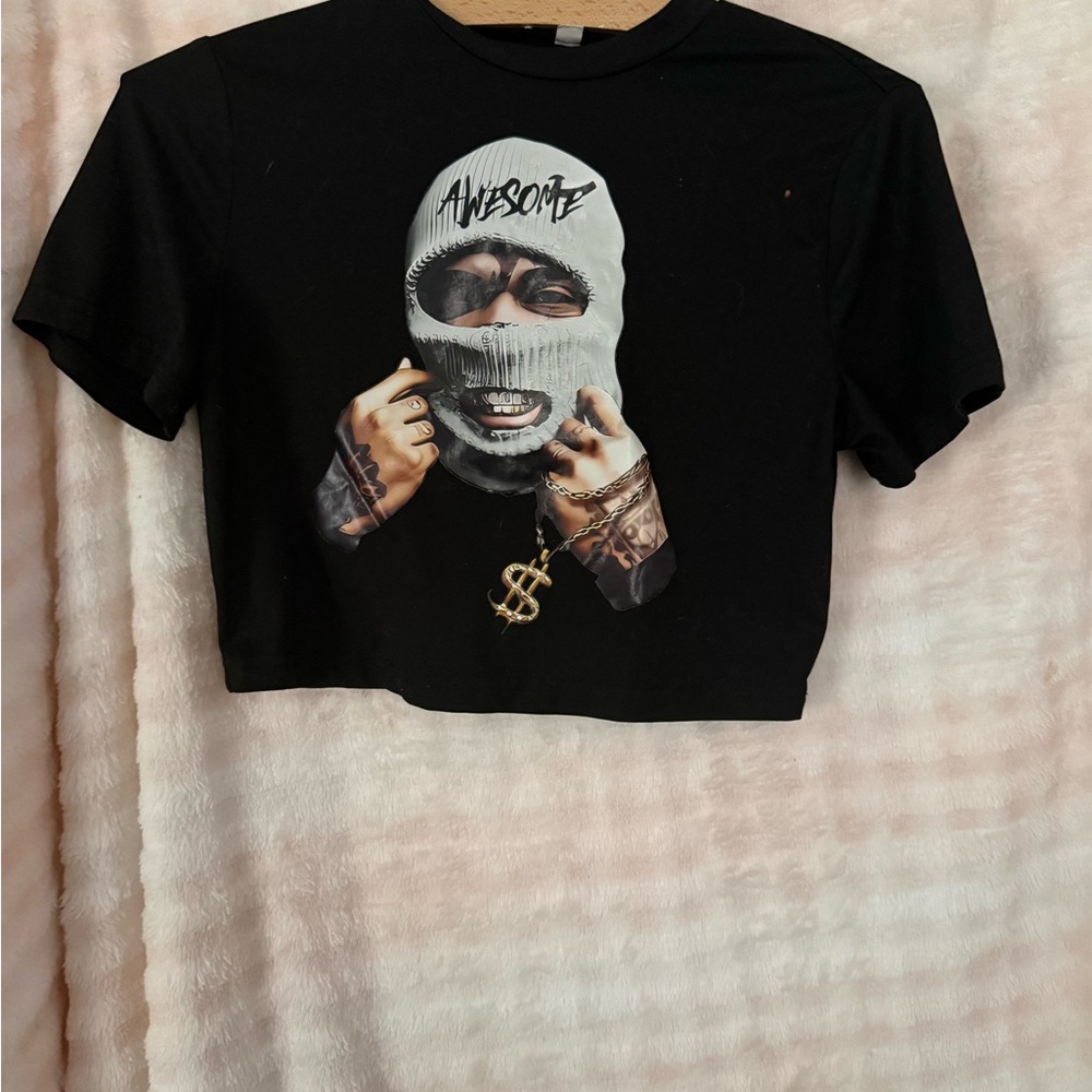 SHEIN Black Graphic Crop Top